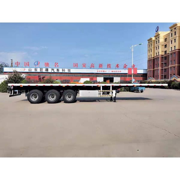 Japan Market Semi Truck Flatbed Trailer with 80T Max Payload and Hydraulic Ladder