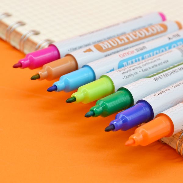 20 g/pc Water Floating Pen 2022 Magical Doodle Drawing Pen Erasing Whiteboard Marker