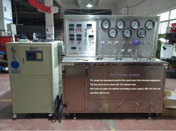 Quality Supercritical Co2 Oil Extraction Device Automatic High Efficiency 2800 X 2500 X 2000mm for sale
