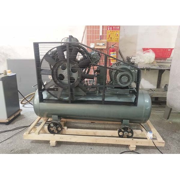 PLC Control 200mm Mold Thickness Bottle Blowing Machine