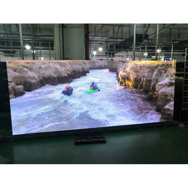 P1.86 600 nits Fine Pixel Pitch LED Display For Auditorium Command Center