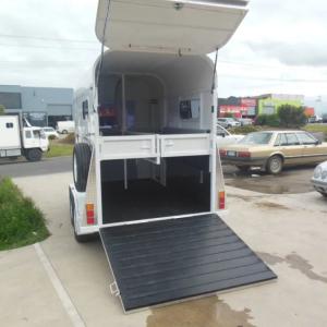 China Wholesale Stall Mats Rubber Horse Cow Stable Mats Horse Car Rubber Flooring Anti Slip Rubber Ramp Mat wholesale