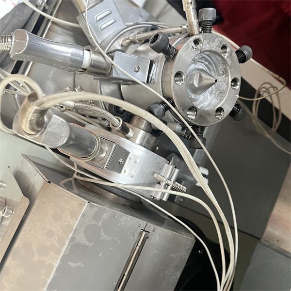 Durable Extrusion Pipe Machine , PVC Garden Pipe Manufacturing Machine