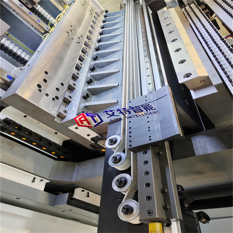 Factory Price CNC Sheet Metal Bending Machine Servo Motor Press Brake Machine