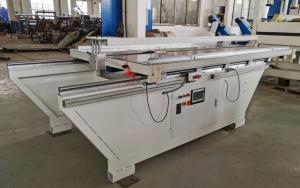 Honeycomb Board V Notching Machine 1800mm 4.4x2x1.4m Installation Dimension