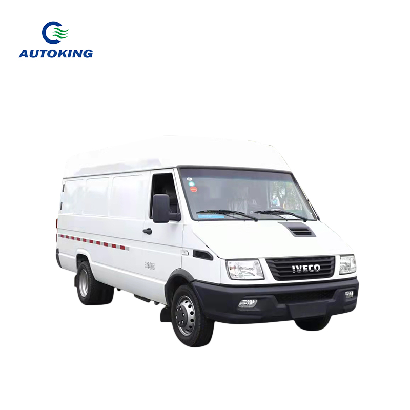 CLW5041XLCNJ6 Electric Refrigerated Truck 3000kg Electric Freezer Van