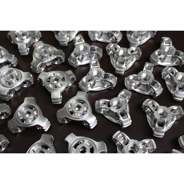 Mechanical CNC Aluminum Machining Parts High Precision Anodizing Silver Surface Finish