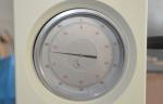 Rigid Shell Manual Rockwell Hardness Testing Machine with Dial Reading 0.5HR