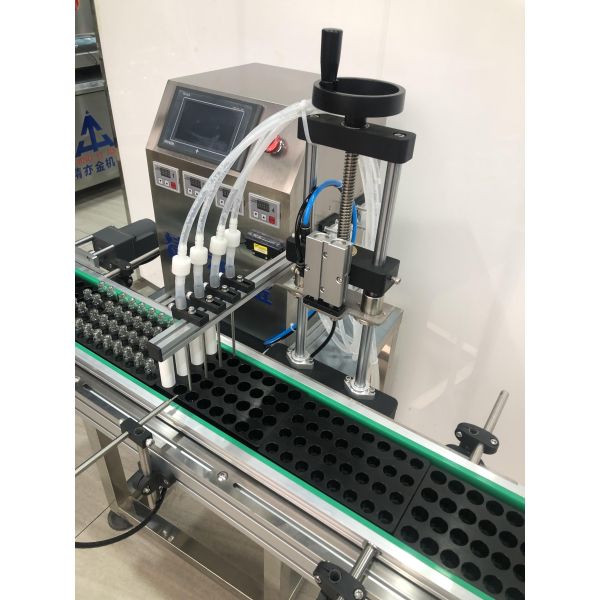 Full automatic Lotion Filling Machine Cosmetic 15000 Pieces / Hour