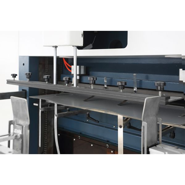 12KW Dia 1600MM Full Automatic Die Cutting And Creasing Machine