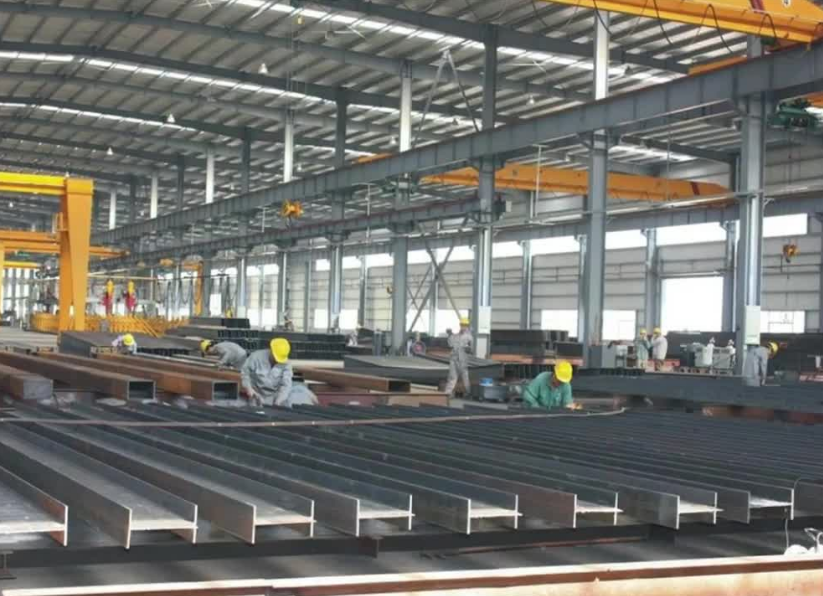 Fire Proof Prefab Steel Garage For 3 Car Welded H Section Grade 10.9 Intensive Bolt