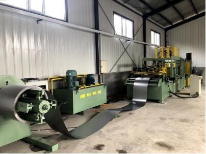 Quality Energy Saving Transformer Automatic Roll Forming Machine For Oil Immersed Distribution Transformer for sale