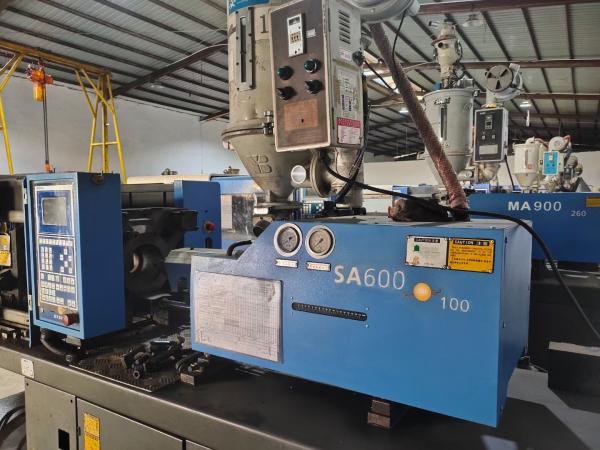 Quality Used Haitian SA600 60 Ton Injection Molding Machine Servo Horizontal Injection Machine for sale