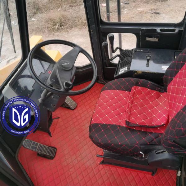 Komatsu WA360-3 With excellent power durability and high efficiency Japanese Komatsu WA360-3 Loader