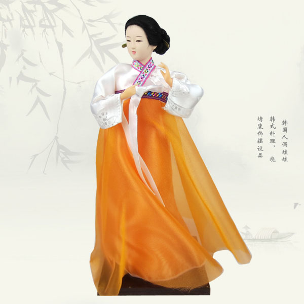 KOREAN tradional wear dolls