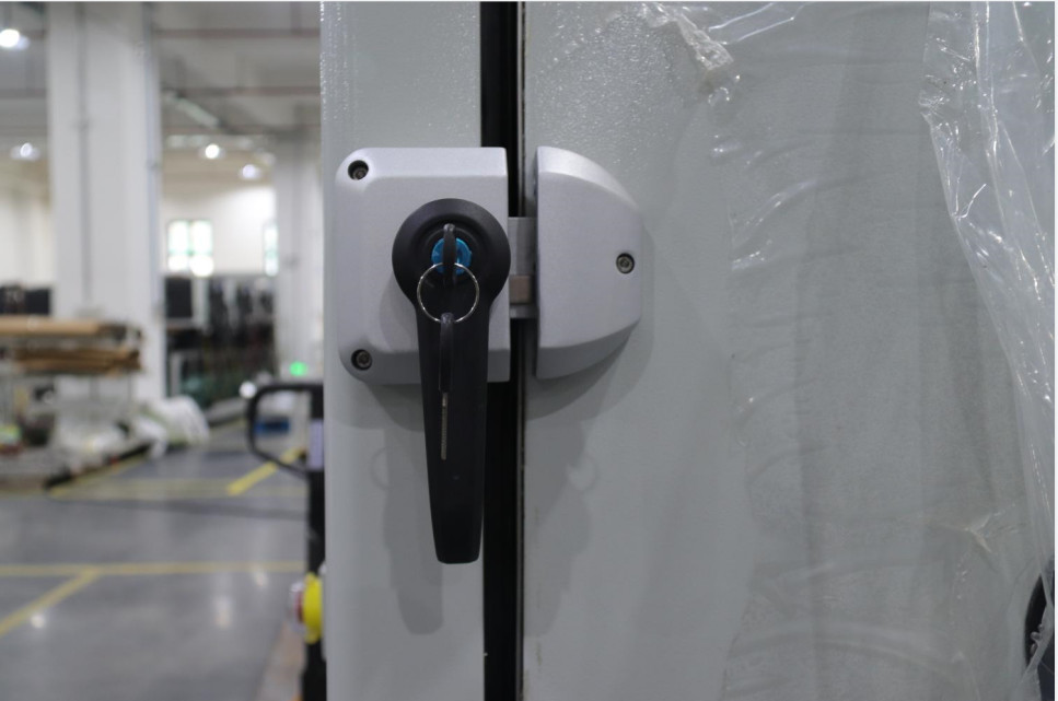 Simulation High Altitude Chamber 1C/Min Humidity Temperature Controlled