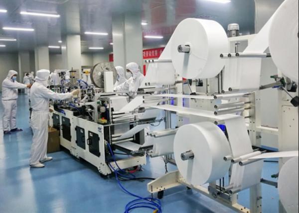 Quality Disposable Nonwoven Surgical Mask Making Machine Stable Running 220V / 50Hz for sale