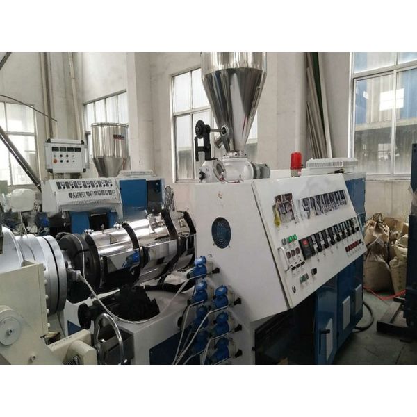 Environmental-Friendly Rigid HDPE Pipe Extruder Machine