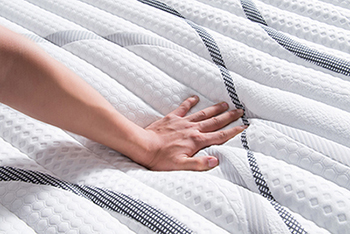 Professional Individual Pocket Spring Mattress With Memory Foam Topper