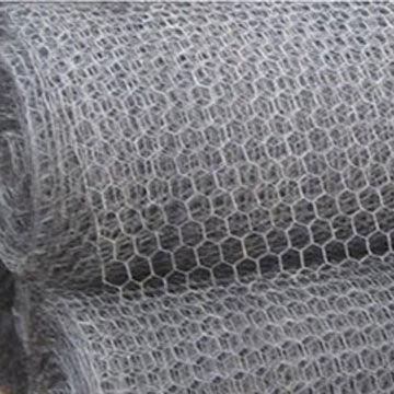 Quality Iron Material Hexagonal Wire Mesh Netting Galvanized PVC Coated For Chicken Fence for sale