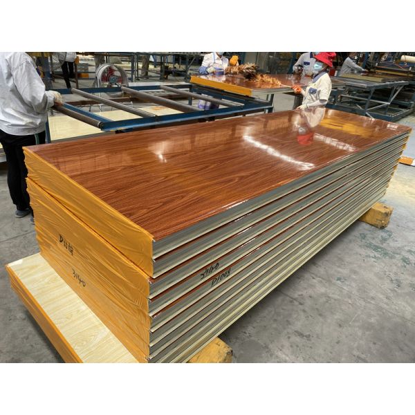 Prefabricated House Metal Surface Wood Grain Rock Wool Sandwich Panel