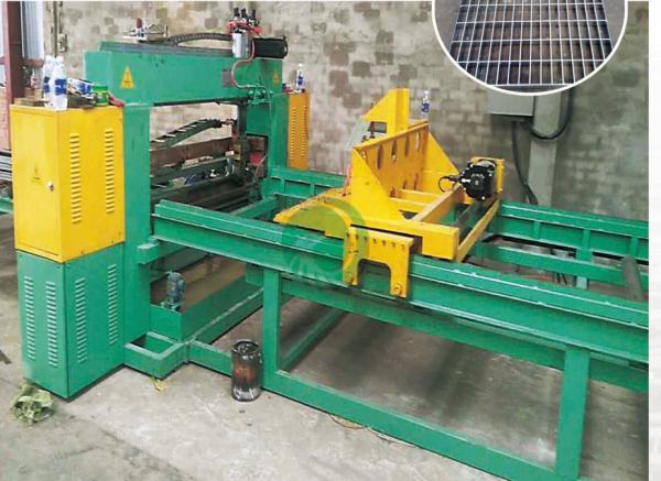 Quality Galvanized Wire Mesh Spot Welding Machine , 380V Grating Welding Machine for sale