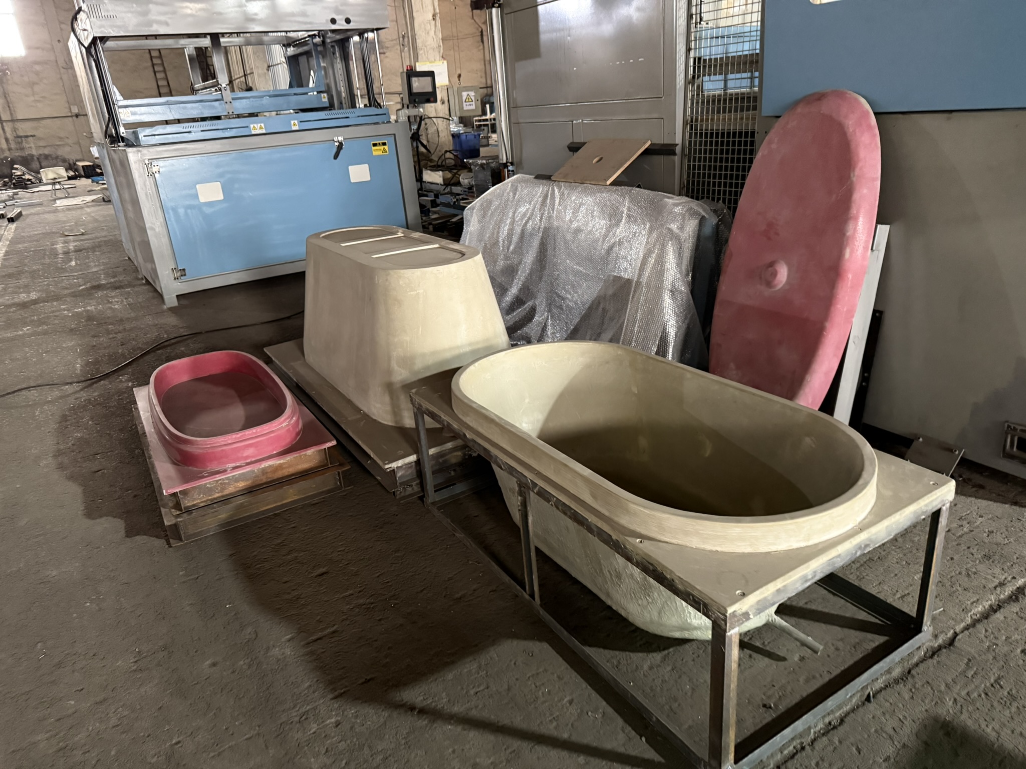 Low Price Thick sheet vacuum forming machine China