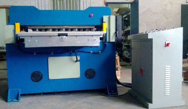 Quality Double Oil Cylinder Clicker Cutting Machine High Efficiency For Non-Metal Material for sale