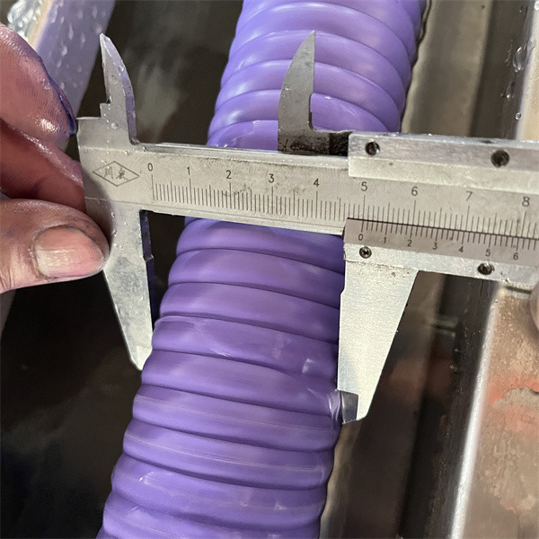 Soft Spiral Pipe Making Machine Extrusion Resistant For Chemical Industry