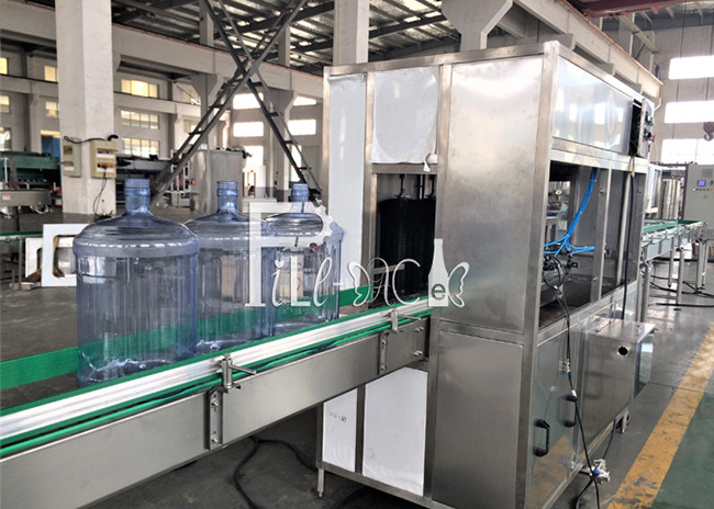 Drinking Water 3 In 1 1000BPH Mineral Water Bottling Machine