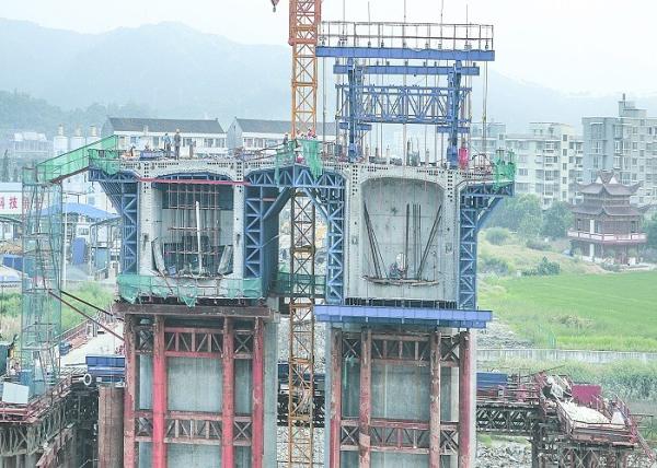 Quality Highly Efficient Bridge Formwork Systems Durable Steel Frame Customized Size for sale