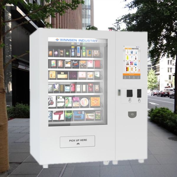Touch Screen Mini Snack Vending Machine , Cold Drink Gumball Vending Machine