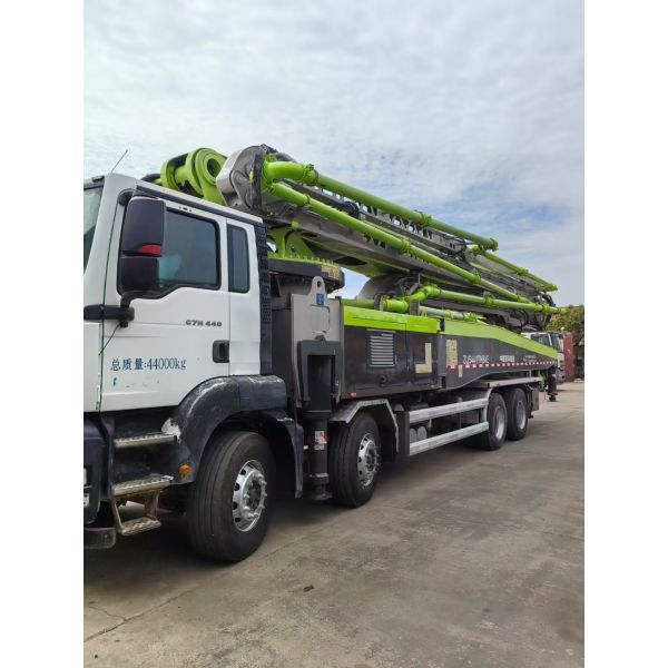 2021 Zoomlion 59m ZLJ5441THBKE Second-hand Concrete Boom Pump Truck Sitrak Chassis Diesel Power
