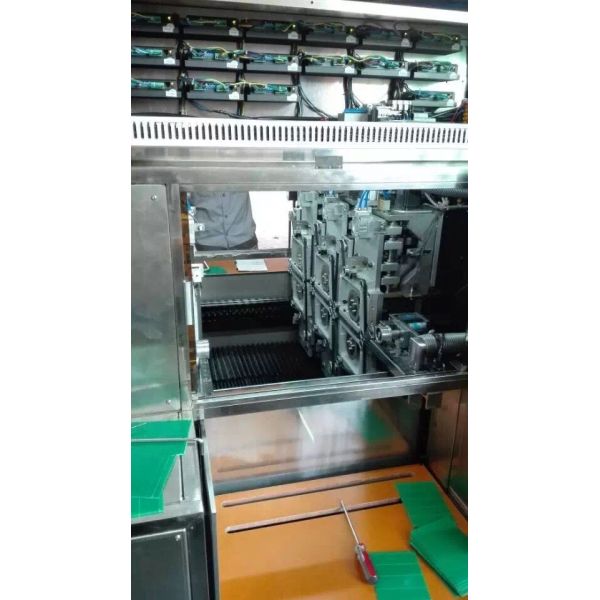 Piccolo macchina tagliata del PWB del computer di bordo V per la formazione di alluminio dei bordi