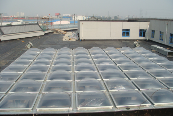 Clear Dome Skylight Polycarbonate Material For Roofing Lighting Customized Size