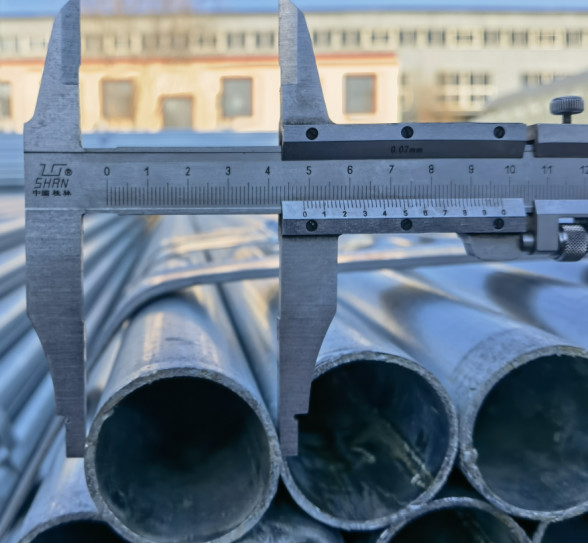 metal tube scaffold hot dip galvanized 48.3mm outer diameter 2‑4m length modular frame for building construction temporary working support BYTHAI