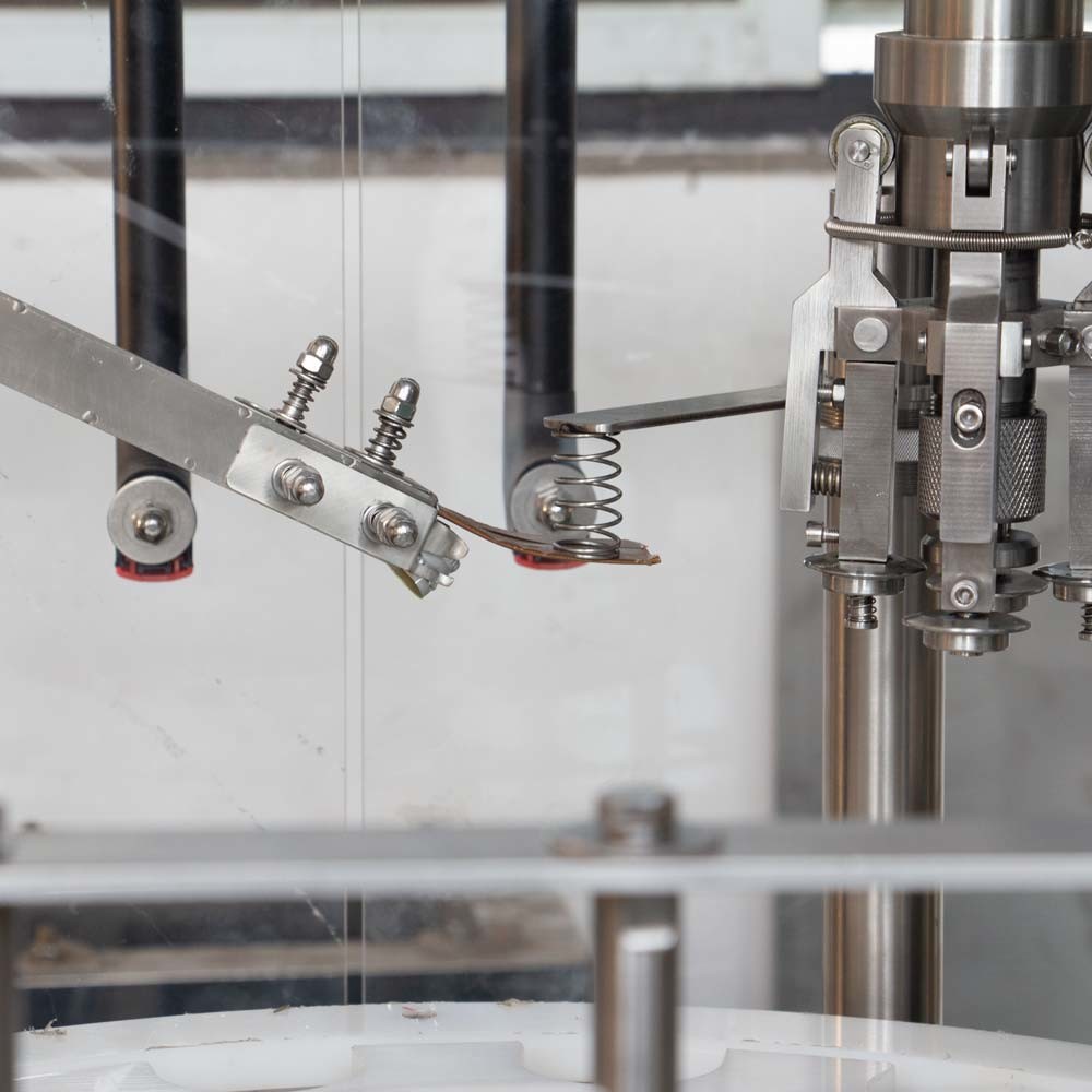 High Speed Automatic Aluminium Cap Sealing Machine Multi Head Ropp Capping Machine