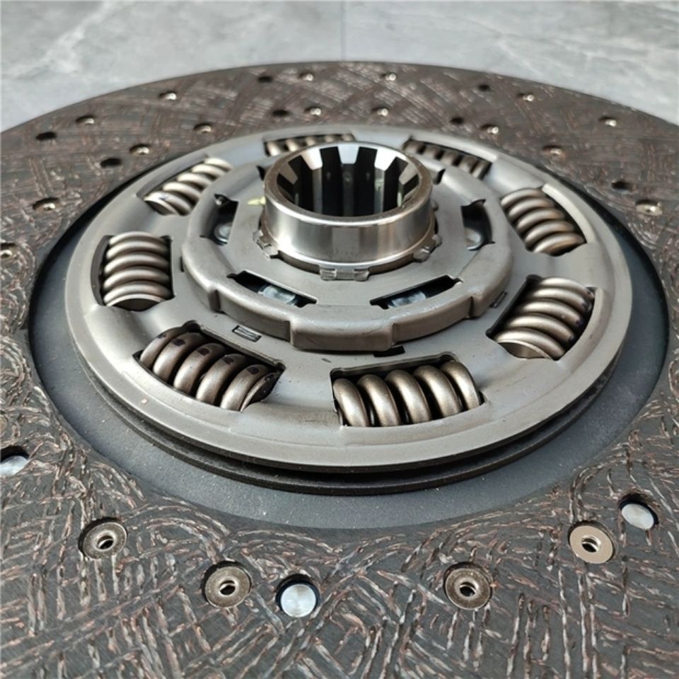 1601Z56-130 4936134 Heavy Truck Parts Steel Clutch Plate and Disc for Dongfeng Truck