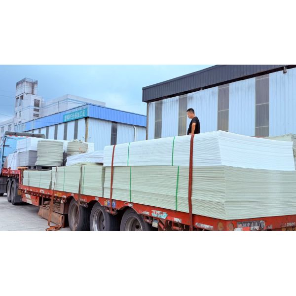 ODM Reusable PP Lightweight Plastic Sheets 8mm Impact Resistance