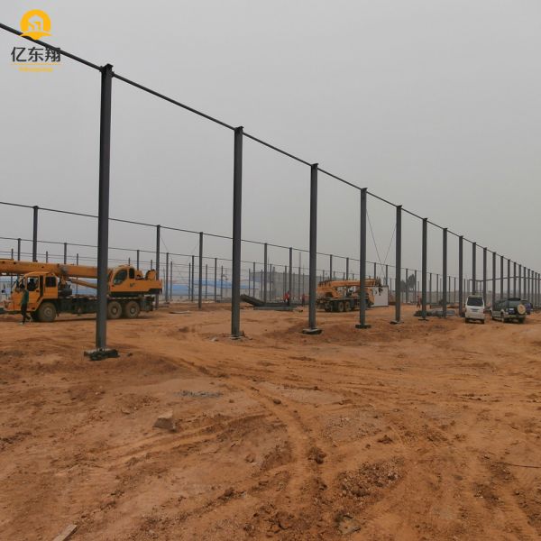 Multi Storey Steel Structure Building , Prefab Steel Workshop With Round Tube Brace