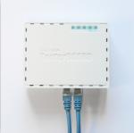 RB750Gr3 5xGigabit Ethernet Dual Core 880MHz CPU 256MB RAM USB RouterOS L4