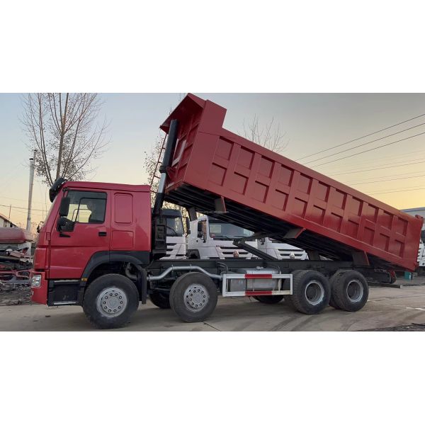Used Sinotruk Dump Truck Howo 371 375 Weichai Tipper Truck 6x4 300-400L Fuel Tank