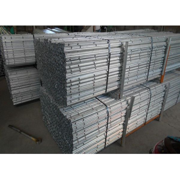 10FT Length Garden Fence Metal Posts , Durable Grape Trellis Posts U Type
