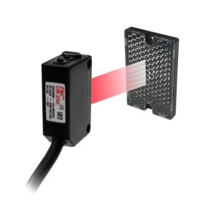 China Square Retro Reflection Photoelectric Sensor Switch PNP Type 2M Sensing on sale