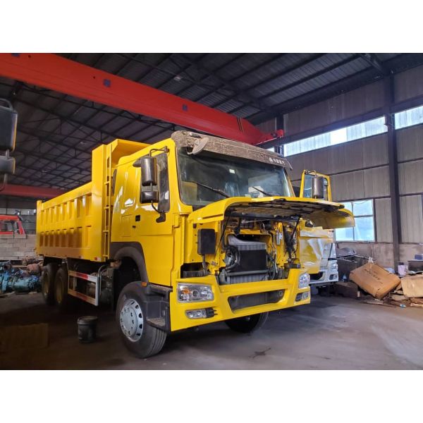 30Tons Howo Second Hand Tractor Truck 6x4 375hp Made In Year 2015
