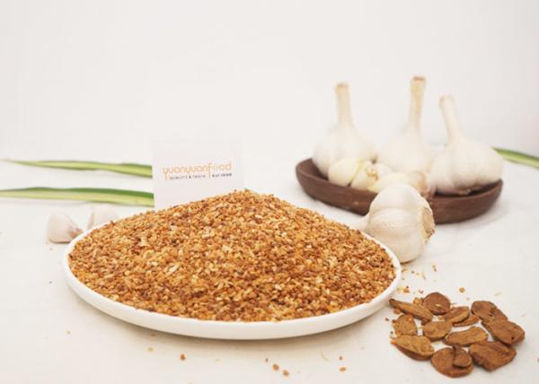 Quality Toasted Fried Garlic Granules , Dehydrated Roasted Garlic For Cooking for sale