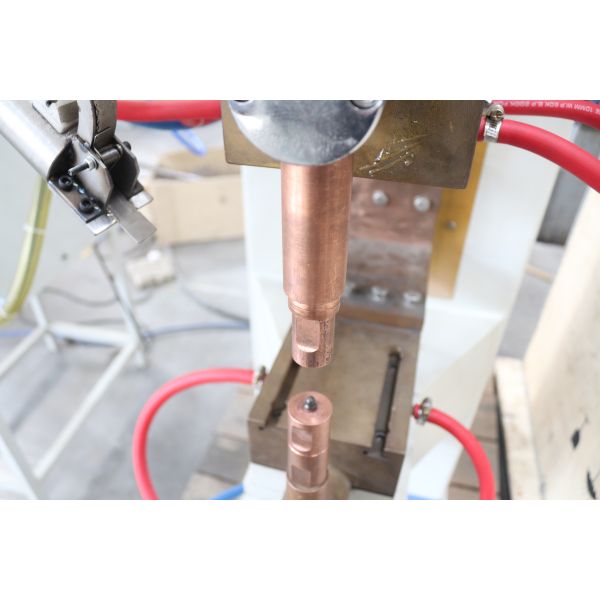 Automatic Feed Nut Dc Welding Machine With Vibration Plate Feeder
