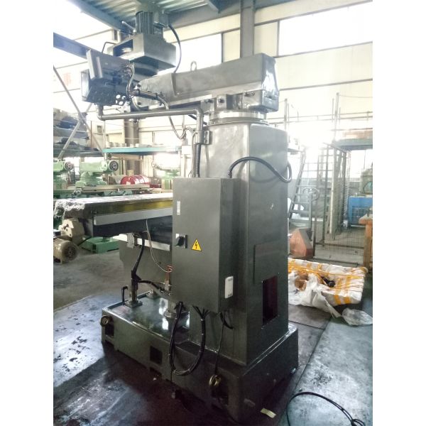 1524×360mm Table Vertical Milling Machine Ball Screw For Guideway Cover