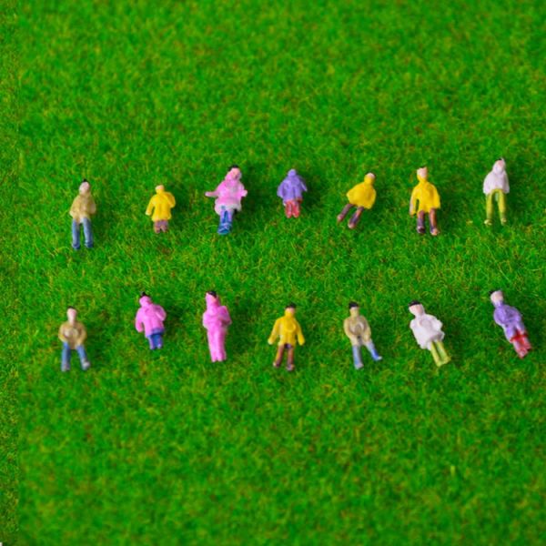 1/200 scale model train layout street passengers painted figures 0.9cm for model Architectural material