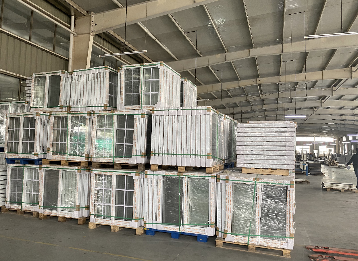 Windproof White UPVC Single Hung Window With Grill And Mesh